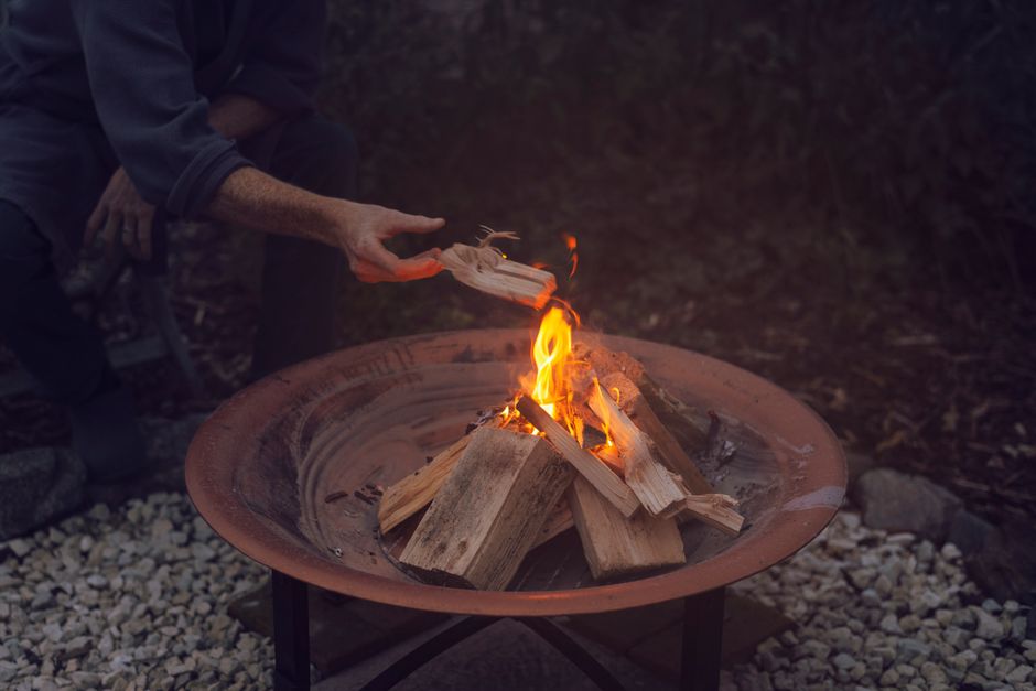 Building a Backyard Fire Pit for Year-Round Cooking